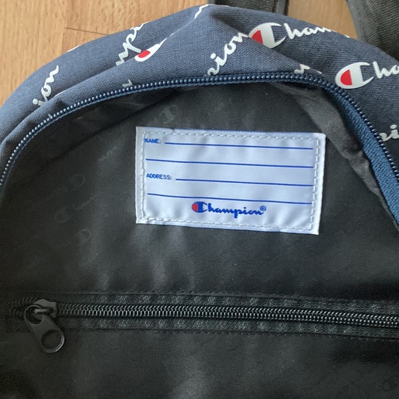 Kids Champion backpack NWOT - Picture 4 of 6